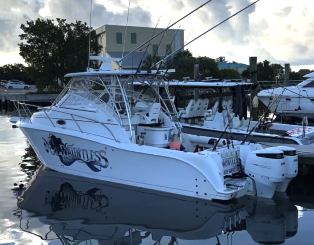 2006 pro-line 32 express named Dauntless, from Dauntless Excursions, charter boat in Key West Florida for fishing, snorkeling, sandbars